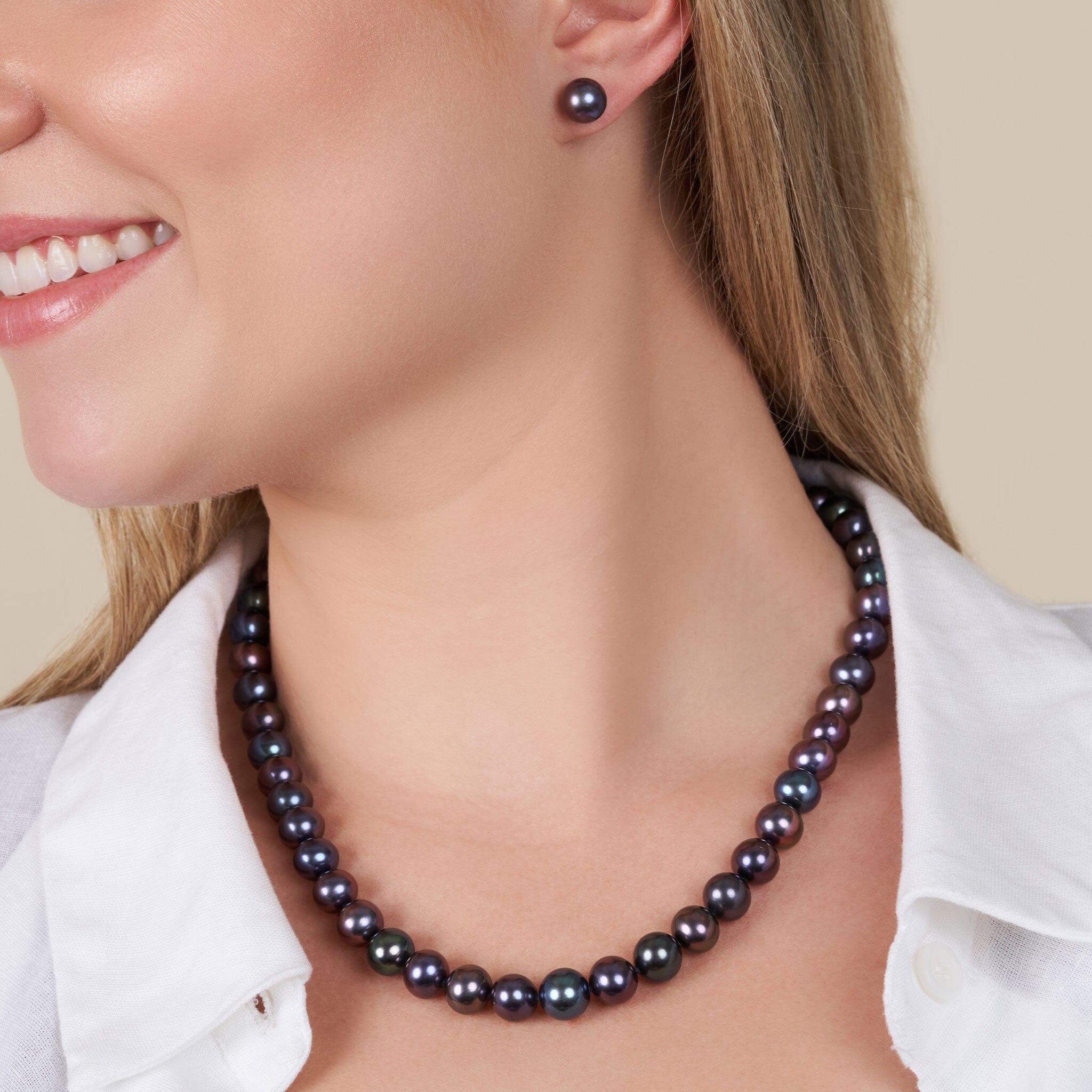 8.5-9.0 mm 18 Inch AAA Black Freshwater Pearl Necklace