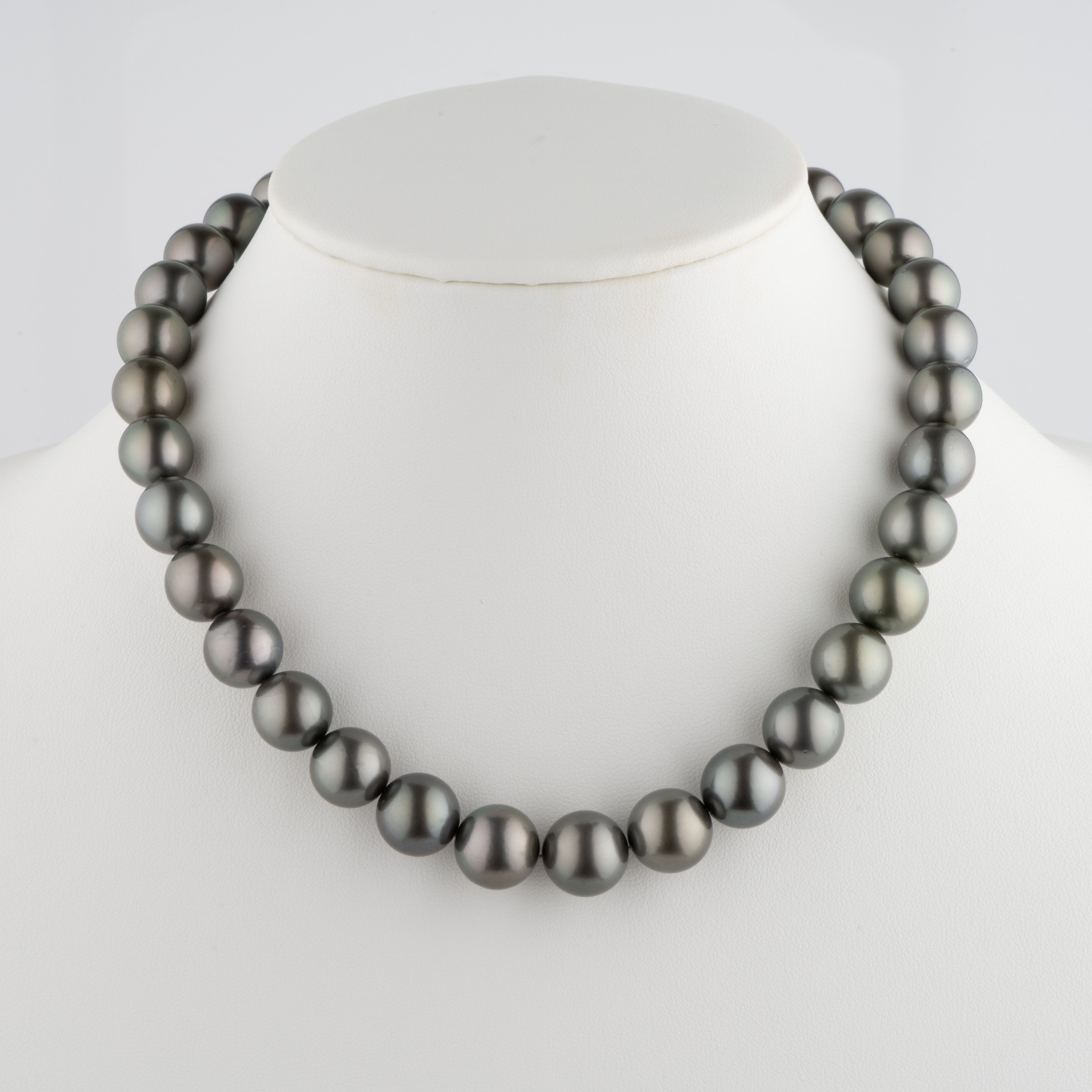 12.0-13.8 mm AA+/AAA Tahitian Round Pearl Necklace