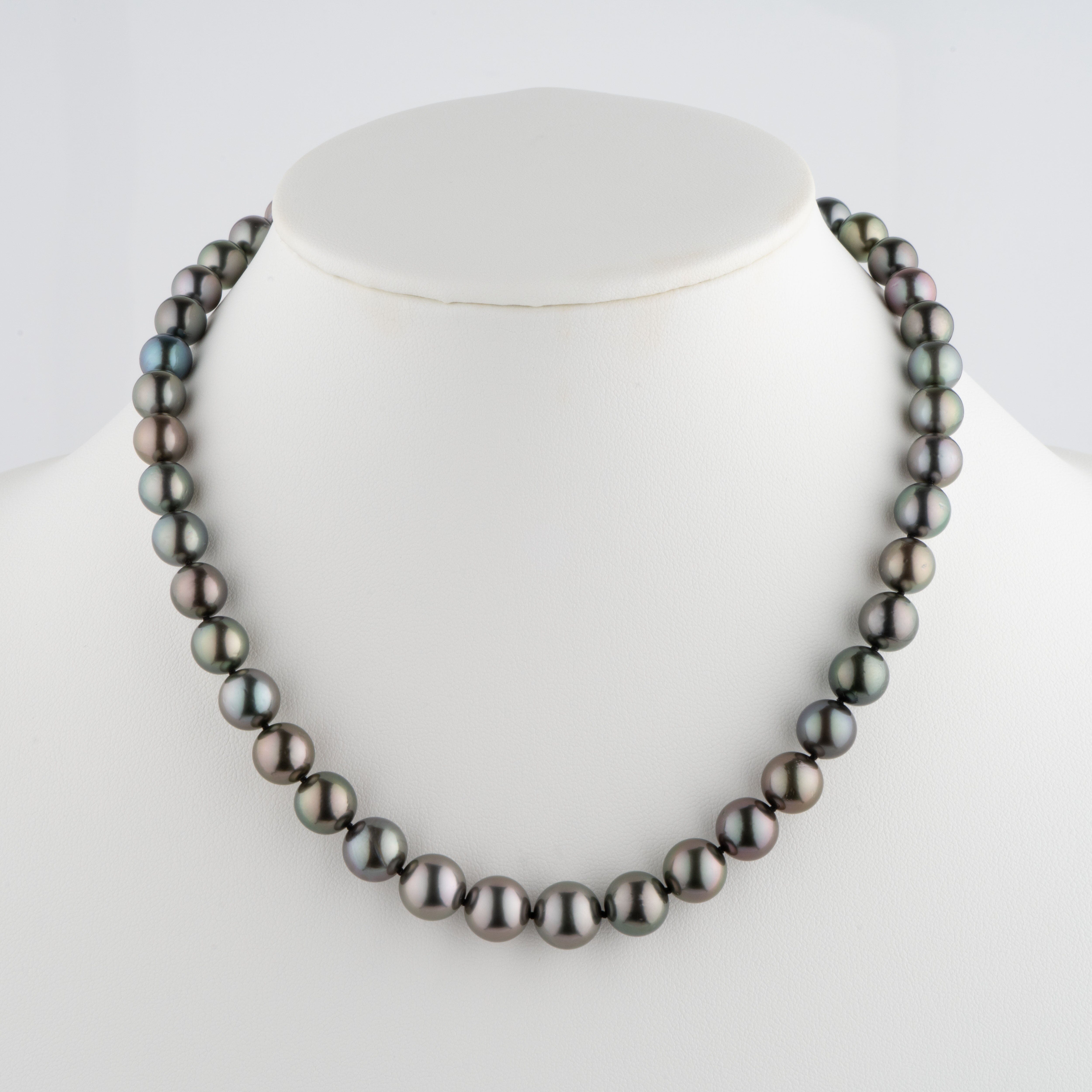 8.1-10.9 mm AA+/AAA Tahitian Round Pearl Necklace