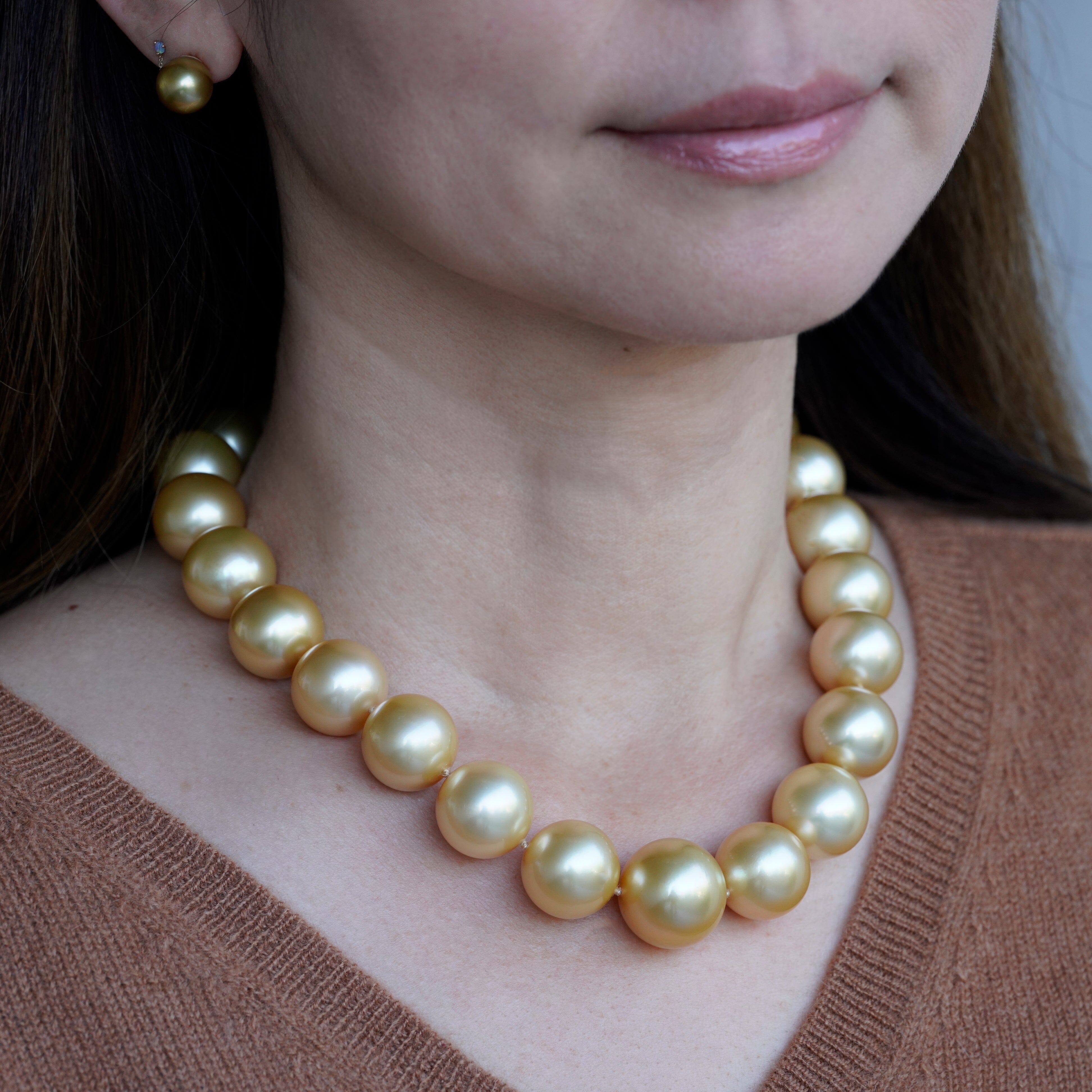 16.7-19.6 mm AAA Golden South Sea Round Pearl Necklace