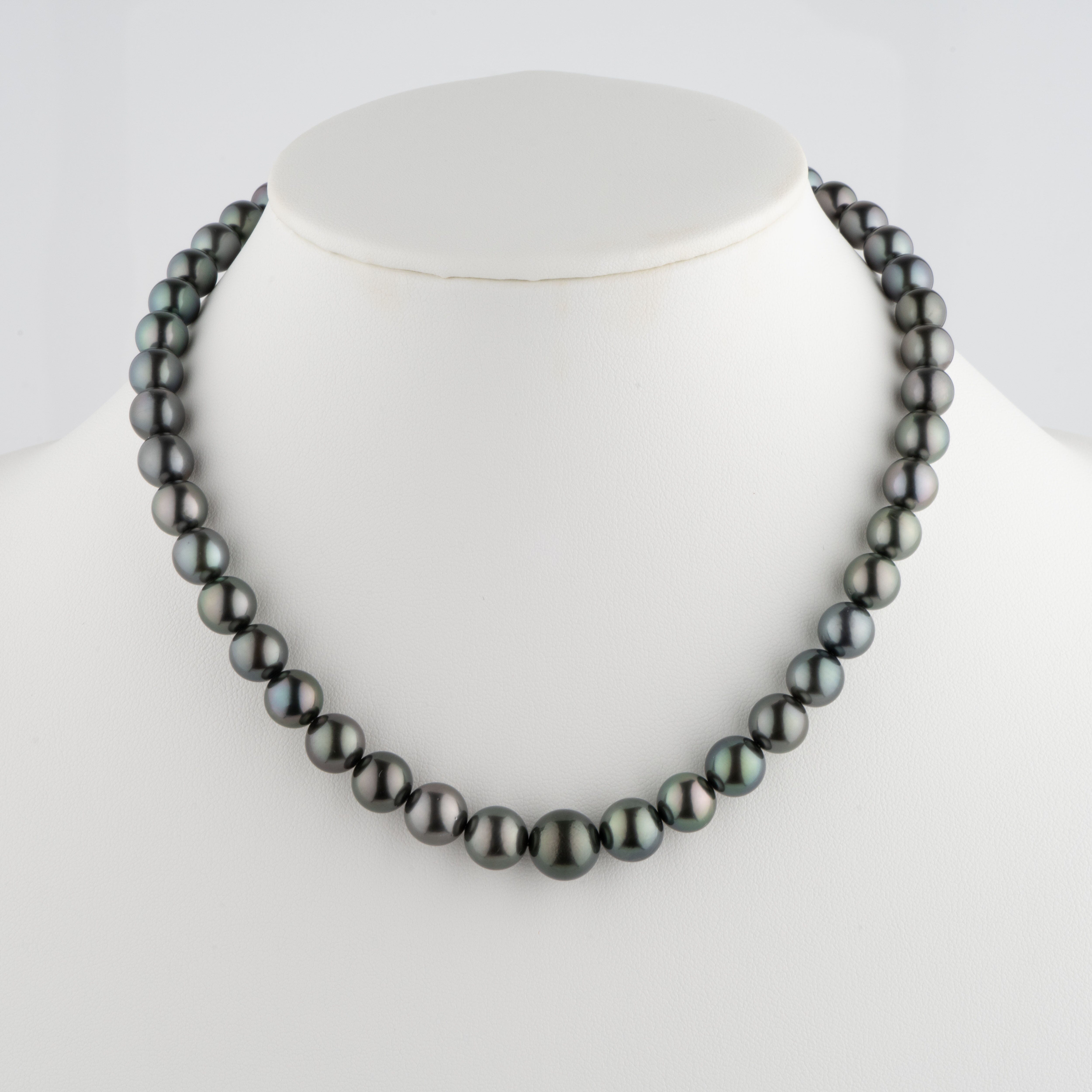 8.0-11.5 mm AA+/AAA Tahitian Round Pearl Necklace