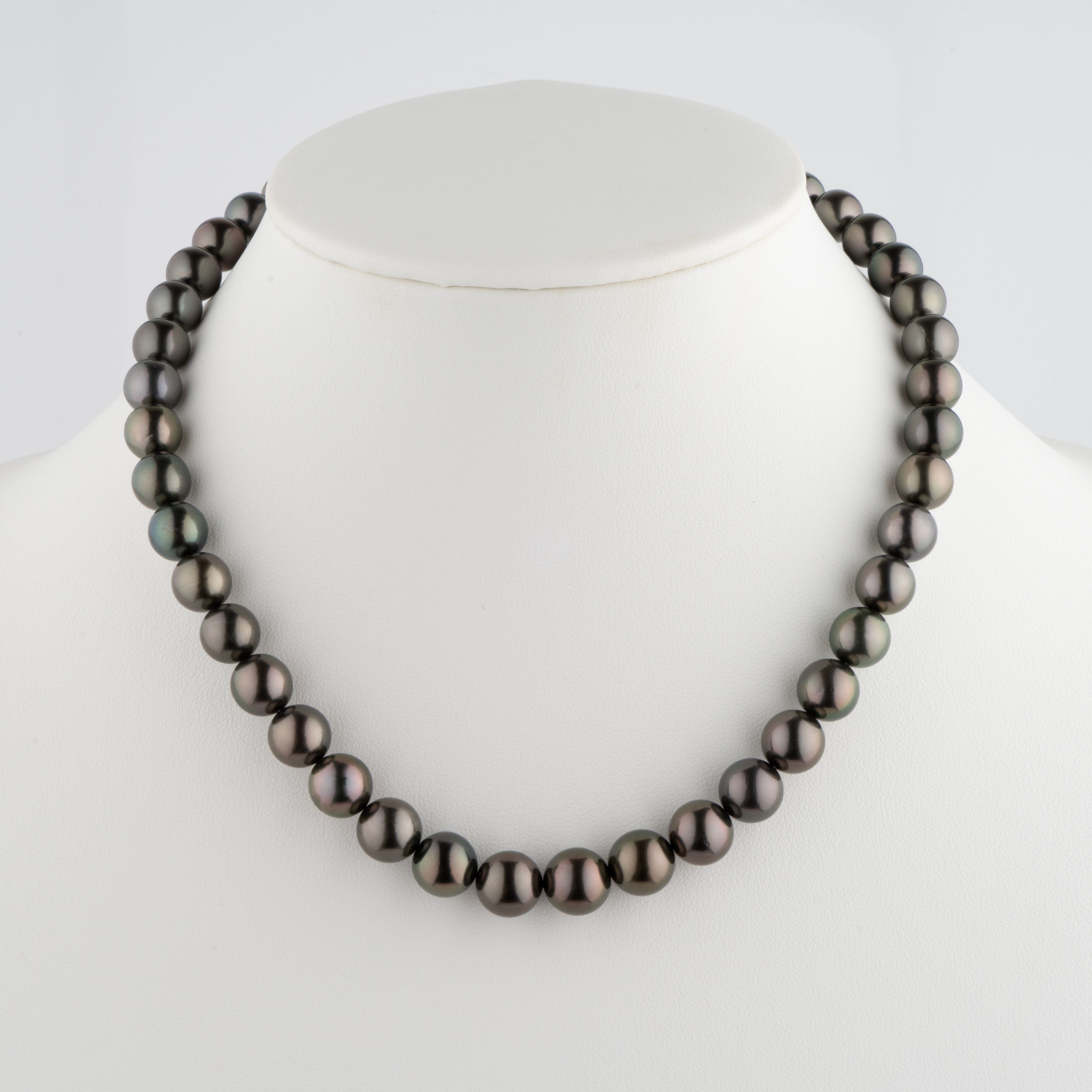 8.1–10.4 mm AA+/AAA Tahitian Round Pearl Necklace